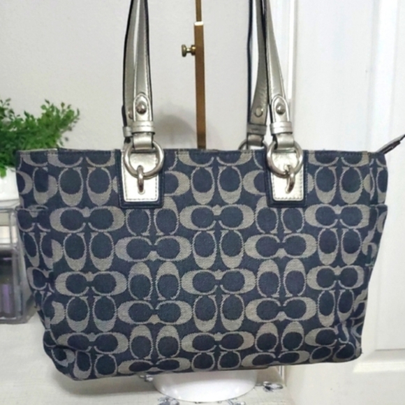 Coach INDIGO Denim Tote w/Signature "C" - Picture 4 of 12